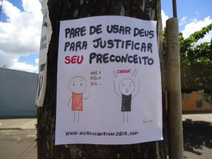 Tira Deus dessa história