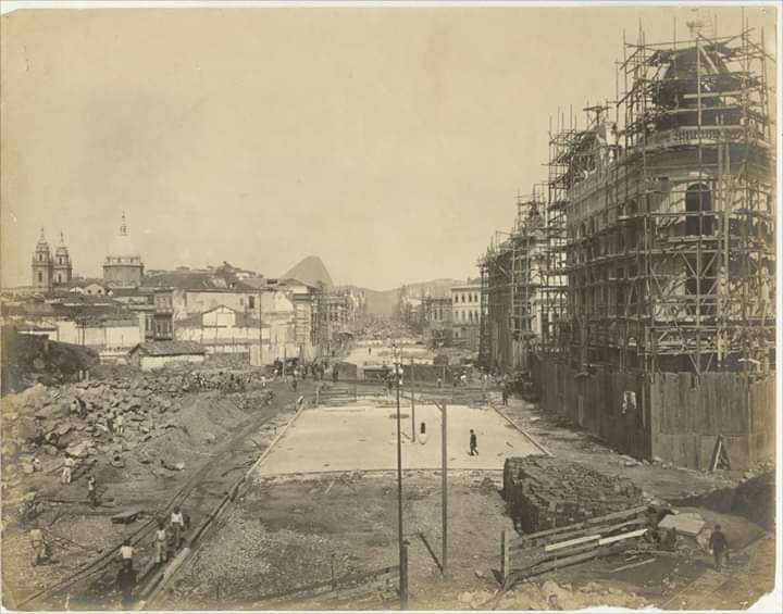 Avenida Rio Branco - 1904