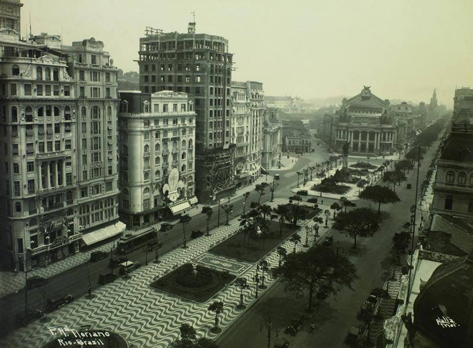 Avenida Rio Branco - Cinelândia em 1927
